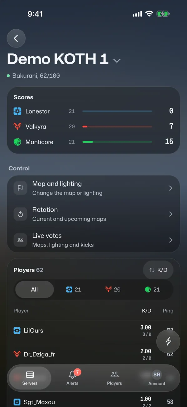 Live server on iPhone: players and kill feed.